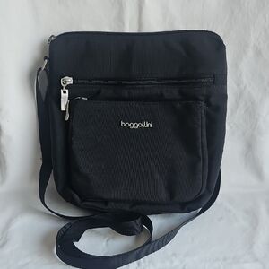 NWOT Baggallini Black Crossbody Bag